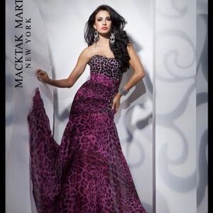 NEW Tony Bowls Strapless Fuchsia Pink Leopard Gown Beaded Rhinestone Prom Event